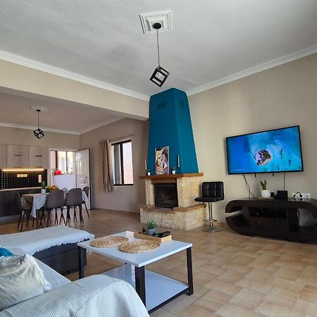 Modern Central Αpt 500M From The Beach. Chania  Exterior photo